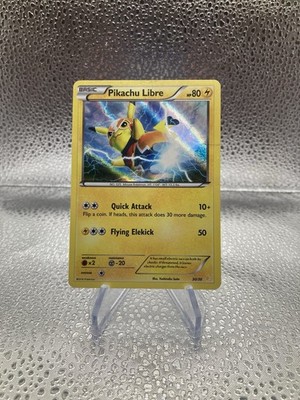 Pikachu Libre 30/30 XY Trainer Kit: Pikachu Libre & Suicune Holo DMG Crease