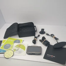 TomTom GO 720 Portable GPS Navigator Unit Set And Case Bundle