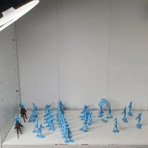 VTG Marx Sons of Liberty Soldiers Light Blue Plastic Lot of 34 – 10 Poses Horses