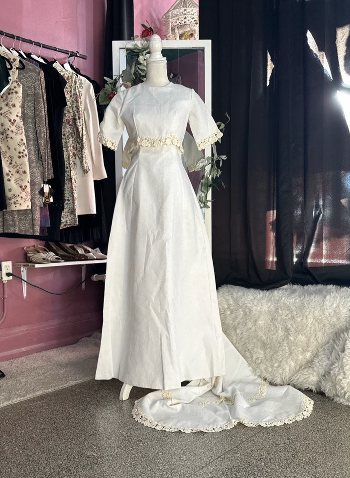 Vintage 60s Wedding Dress White Pique Cotton Lace Veil Train A Line XS/S - Image 2 of 4