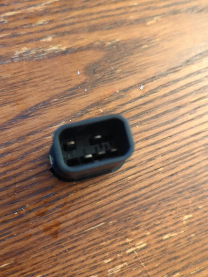 OEM 2003 to 2011 Lincoln TownCar New Power Lumbar Seat Switch 7W1Z-15B679A — 第 3/3 张图片