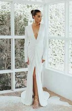 NEW NOEL AND JEAN by KATIE MAY Empire Plunging Long Sleeve Trumpet GOWN S 895