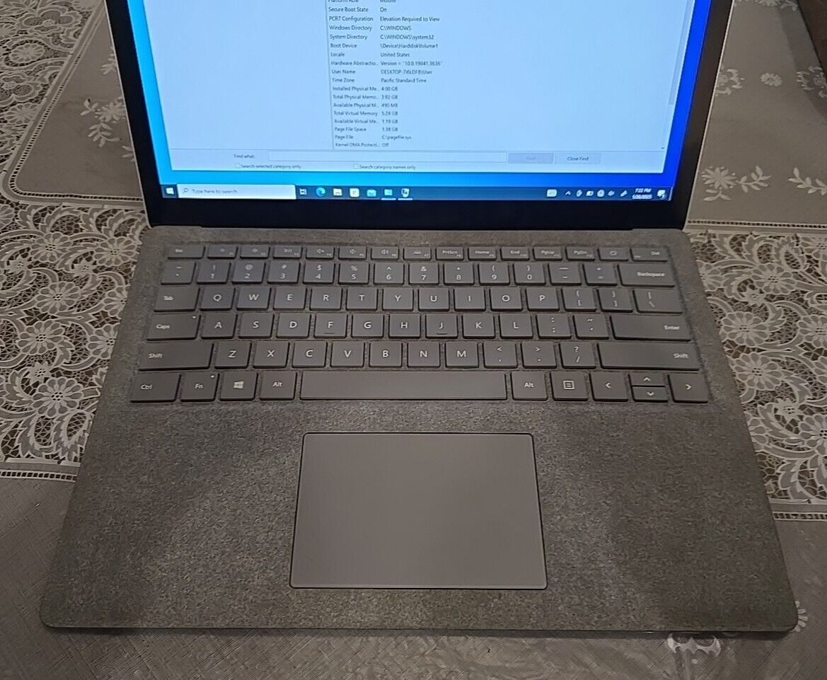 Surface Laptop 1st Gen 128 GB / Intel Core i5 / 4GB RAM PLEASE