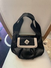 2 Vera Wang & 1 Other Women Shoulder Handbags Free Shipping