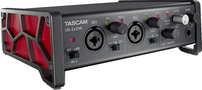 Hochauflösendes 2x2 USB-Audio-/MIDI-Interface mit 24-Bit/192kHz & Softwarepaket