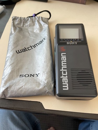 Vintage SONY WATCHMAN w/Case/Bag
