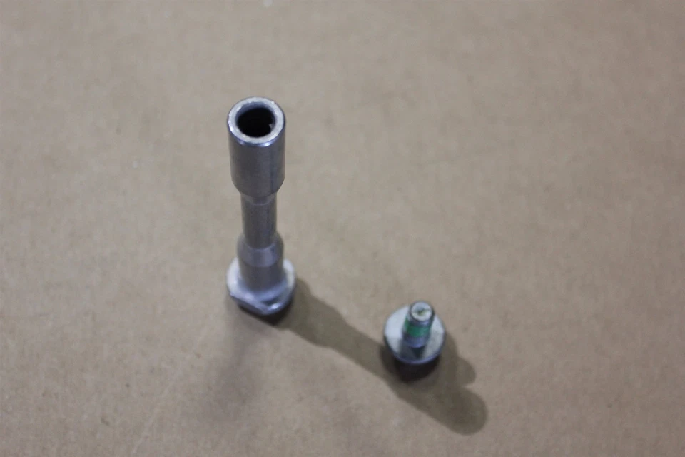 Ford Focus 2016 línea hidráulica de freno delantero derecho BRTF147 Motorcraft nuevo fabricante original Foto 4 de 4