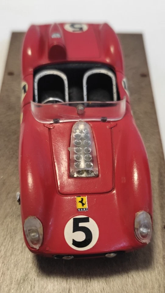 BRUMM 1:43 AUTO DIE CAST  FERRARI 250 T.R.S. HP 300 1960  #5  ROSSO    ART R94 - Immagine 2 di 4