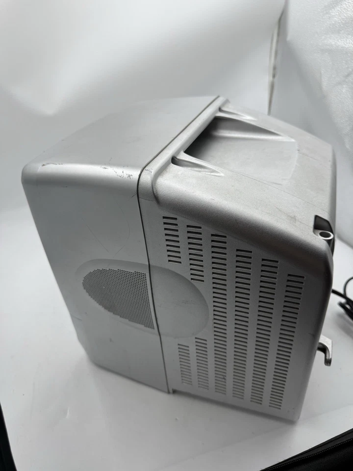 Vintage RCA Color CRT TV VCR Combo T09085 Silver 12V AC DC Remote AV Inputs 2002 - Image 4 of 4