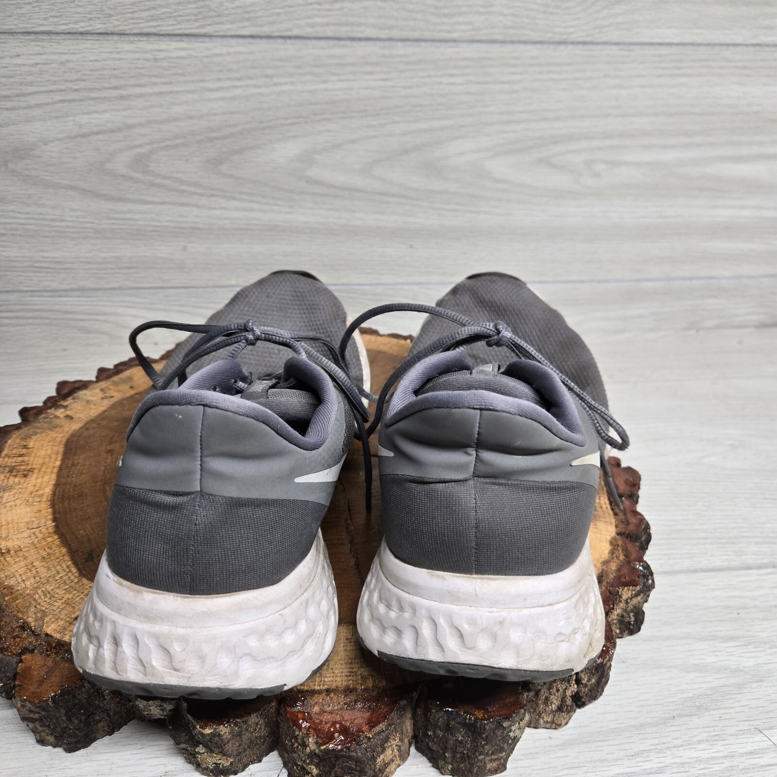 SAOLA Nike Revolution 5 Athletic Grigio Sneakers da Corsa BQ6714 002 Uomo Taglia US 12 5W