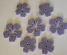 24 x Fliederfarbene Filz Bl&uuml;ten Streudeko