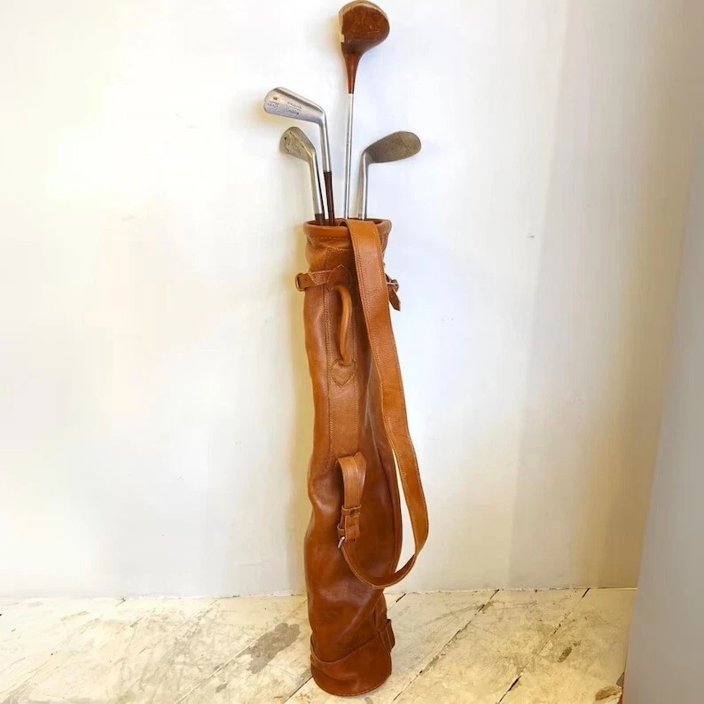Bolsa de golf Sunday de cuero vintage con dos bolsillos, bolsa de palos de golf hecha a mano Foto 2 de 4