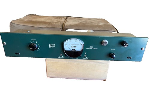 ALTEC LANSING 1700B 6-Channel Mixer / Preamplifier / Compressor