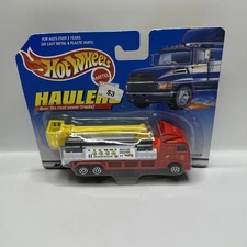 Hot Wheels Haulers Rescue Engine Fire Truck NEW + FAST SHIPPING