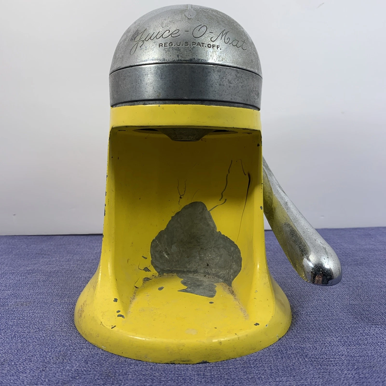 Vintage Rival Juice-O-Mat Hand Crank Juicer Yellow Tilt Top Art Deco 40s ish
