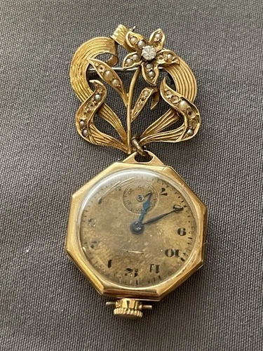 Vintage Antique Solid 14k Gold Lady Elgin Pendant Pocket Watch Model 4 15 Jewel