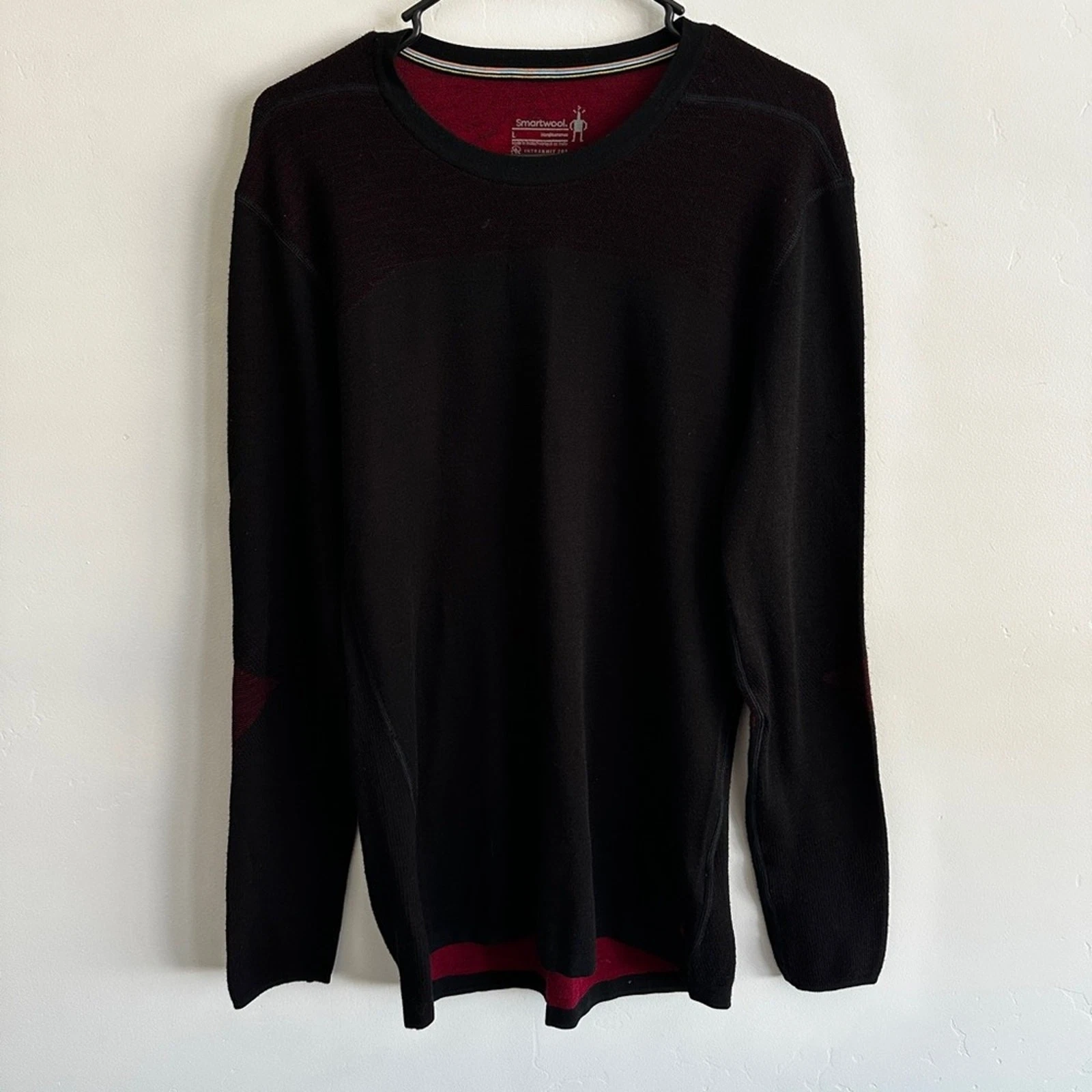 Smartwool Men's Intraknit Thermal Merino Base Layer Crew Black and Red - Large