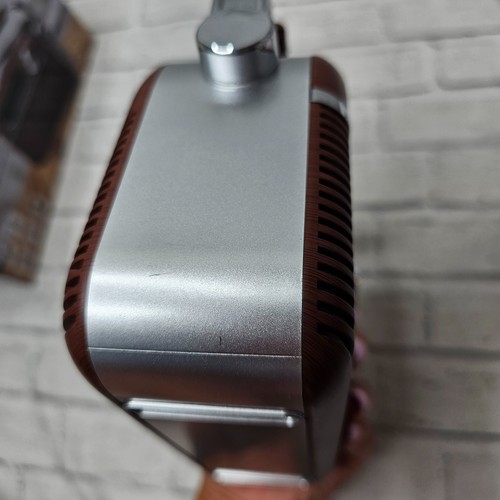 LLOYTRON Vintage Style Bluetooth AM/FM Radio-Portable MP3 Playback | Wood Effect - Picture 9 of 10