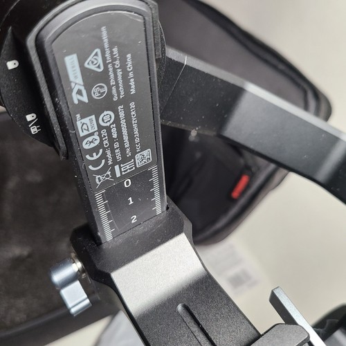 Zhiyun Weebill 2 Especial Edition W/3" screen 3-Axis Handheld Gimbal Stabilizer - Picture 6 of 16