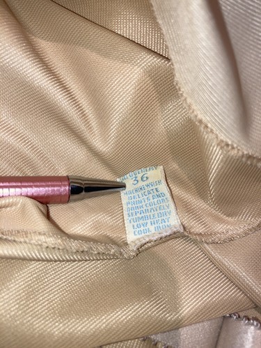 VTG 60s Vanity Fair Size 36 Tan Beige 100% Nylon Lace Trim Slip Nighty Lingerie - Picture 9 of 10