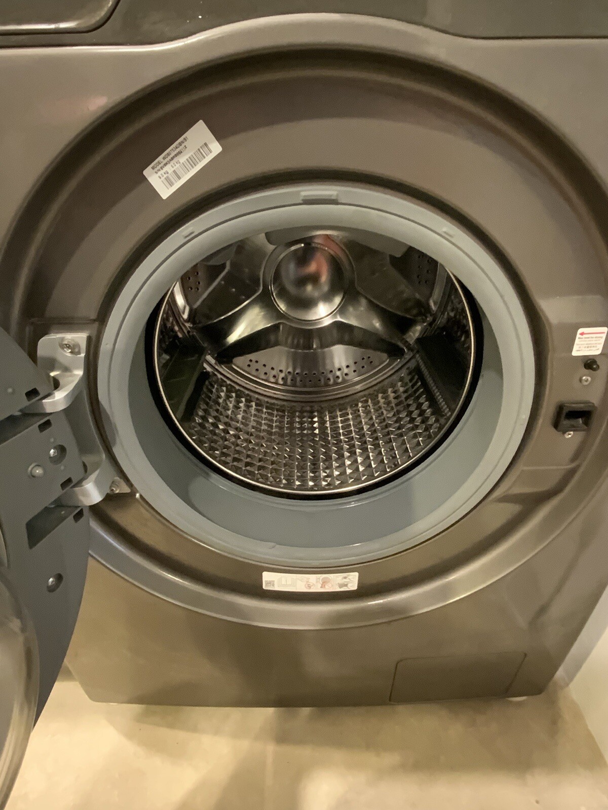 Samsung Washer Dryer Series 6 WD90T534DBN/S1 + Auto Dose Collection