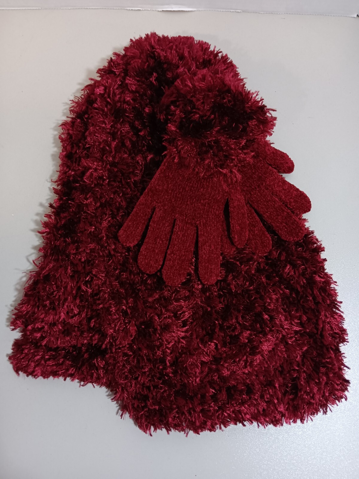 2 PC NEW BURGANDY FUR GLOVES & SCARF SET/2 CEJON
