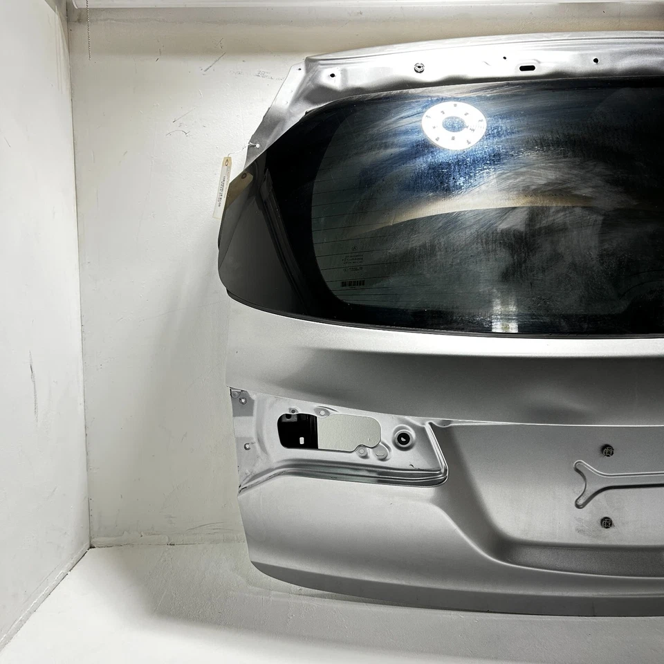 ¡PEQUEÑA ABOLLADURA! ACURA MDX 2014-20 PUERTA TRASERA PUERTA LEVADIZA PUERTA TRASERA PANEL CARCASA NH830M OEM Foto 2 de 4