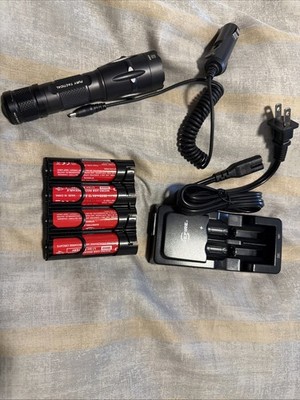 Surefire Fury DFT Tac Flashlight 1500 LMNS Dual Fuel / 5 - 18650 / Charging Kit
