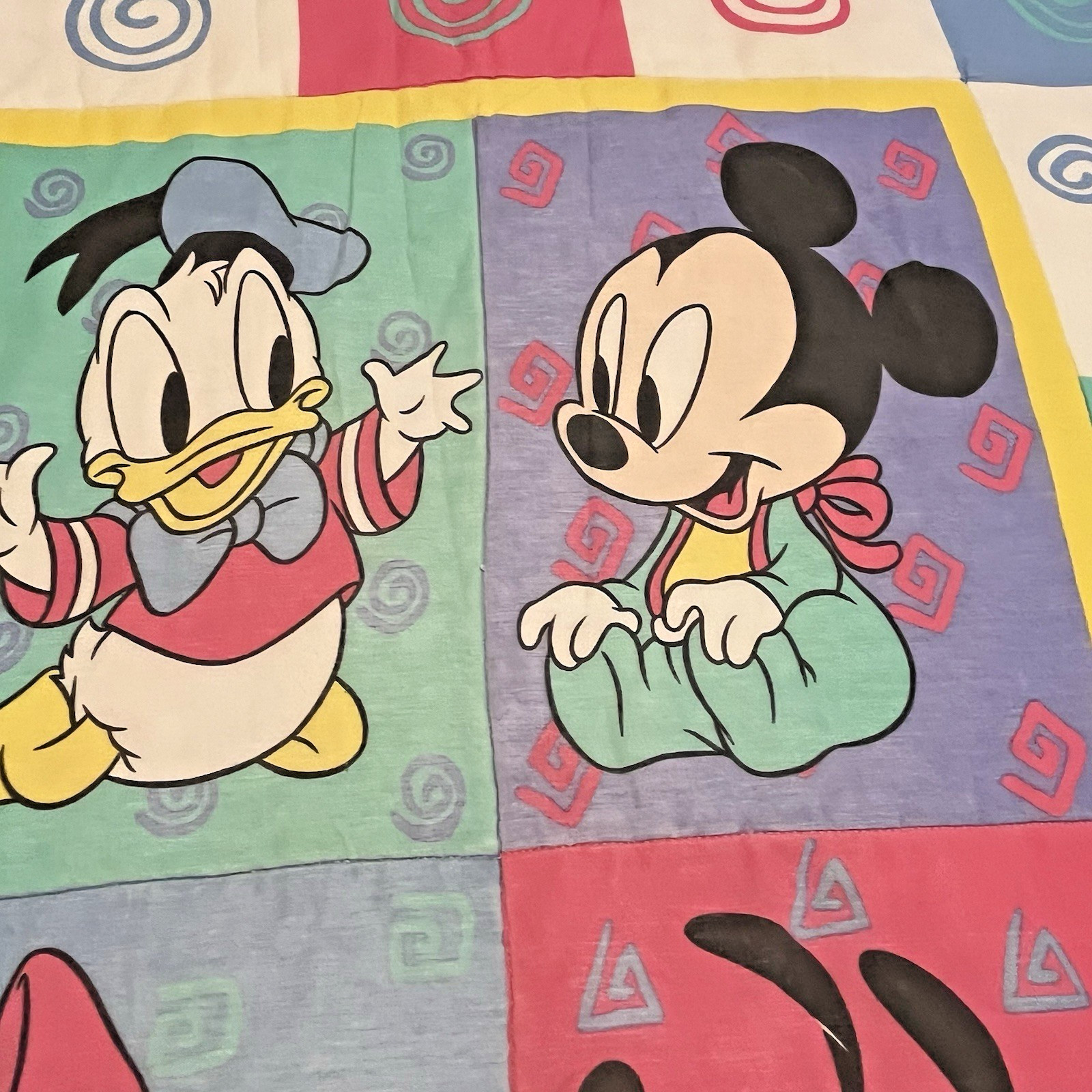 Vtg Dundee Baby Mickey Minnie Donald Pluto Crib Comforter Quilt Blanket Disney