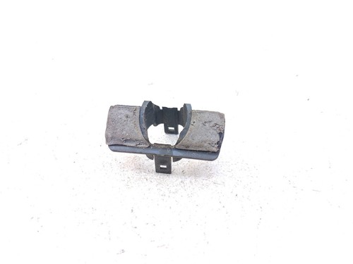 Volkswagen Touareg Stoßstange vorne PDC Sensor Halter 7L6919492A