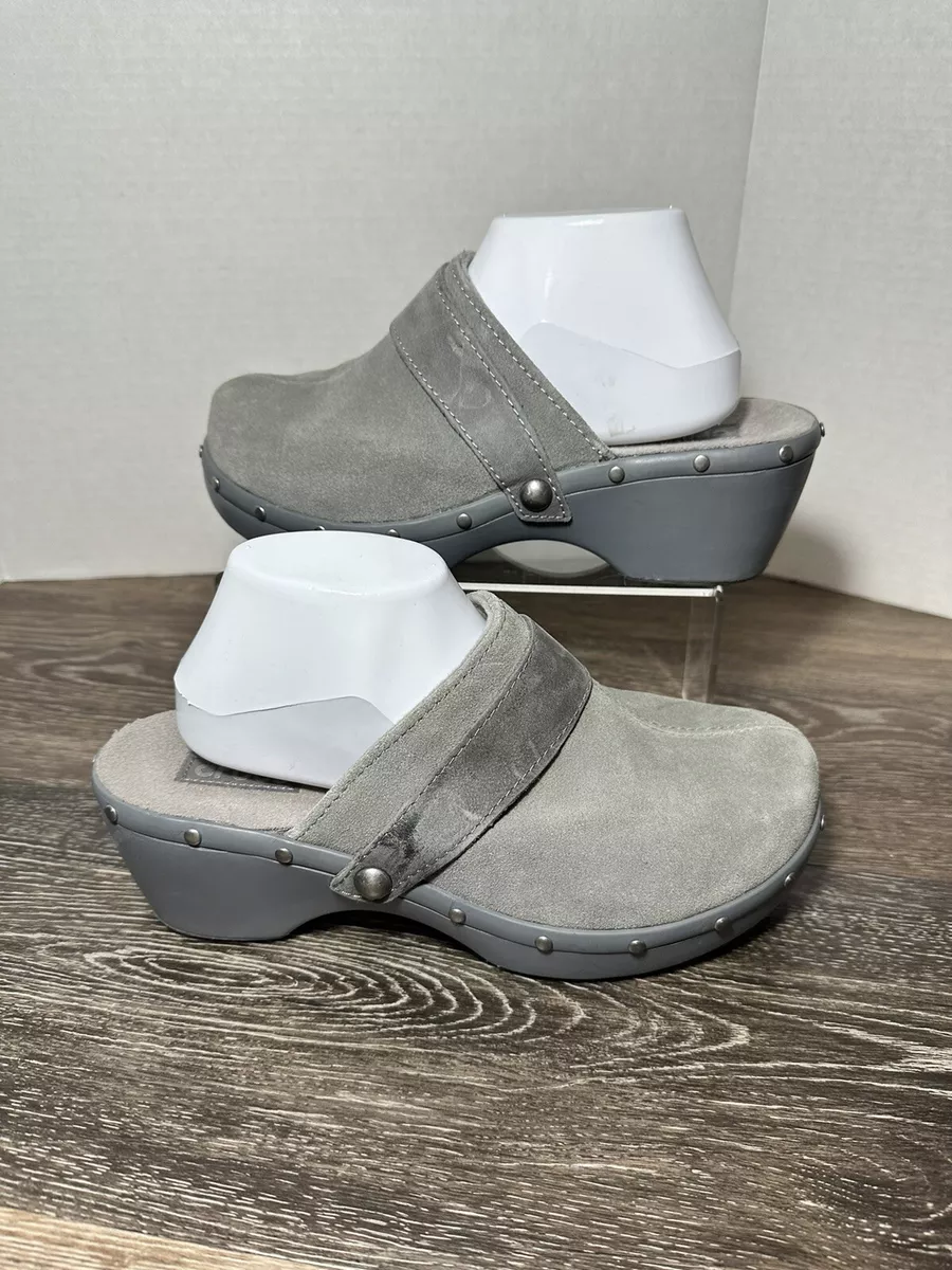 Crocs cobbler hotsell suede clogs