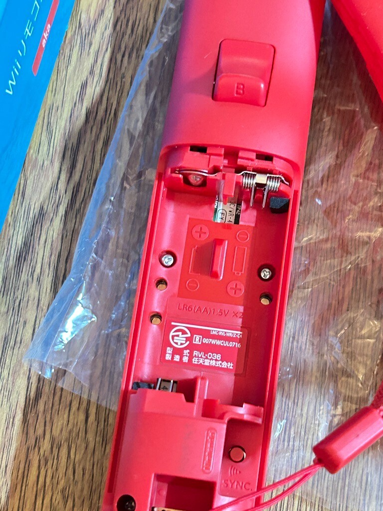 wiiレッドバージョン Nintendo Wii Red Limited Edition Console (With Gamecube