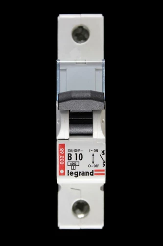 LEGRAND 10 AMP CURVE B 6kA MCB CIRCUIT BREAKER 03268 032 68