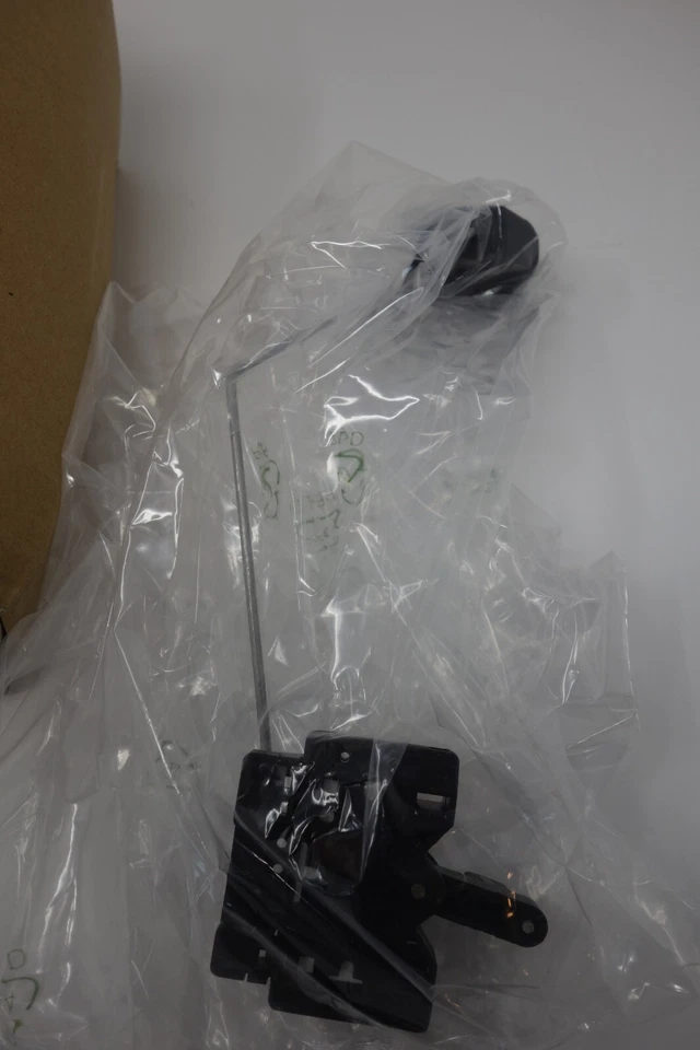 Genuine Volkswagen Passat 2006-2017 3C0 919 673 Fuel Tank Sending Unit - Image 3 of 4