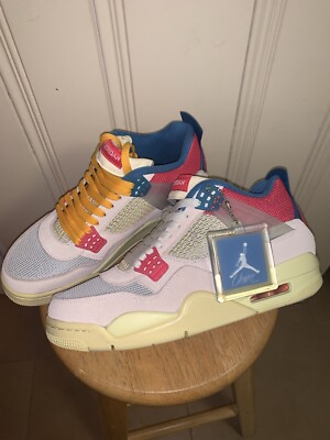Size 8.5 - Jordan 4 Retro x Union LA Mid Guava Ice