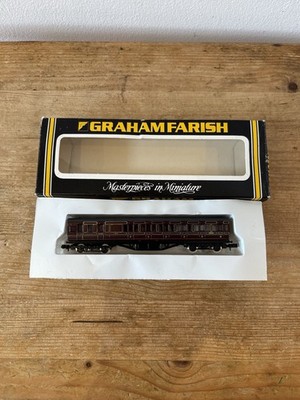 Graham Farish 0616 57ft Brake End Coach Sub. LMS (Crimson Lake) Originalverpackt