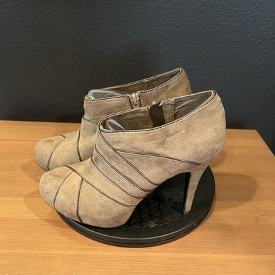 Fergalicious By Fergie Hanna Bark Closed Toe Bootie Stiletto Heels Size 6.5 M
