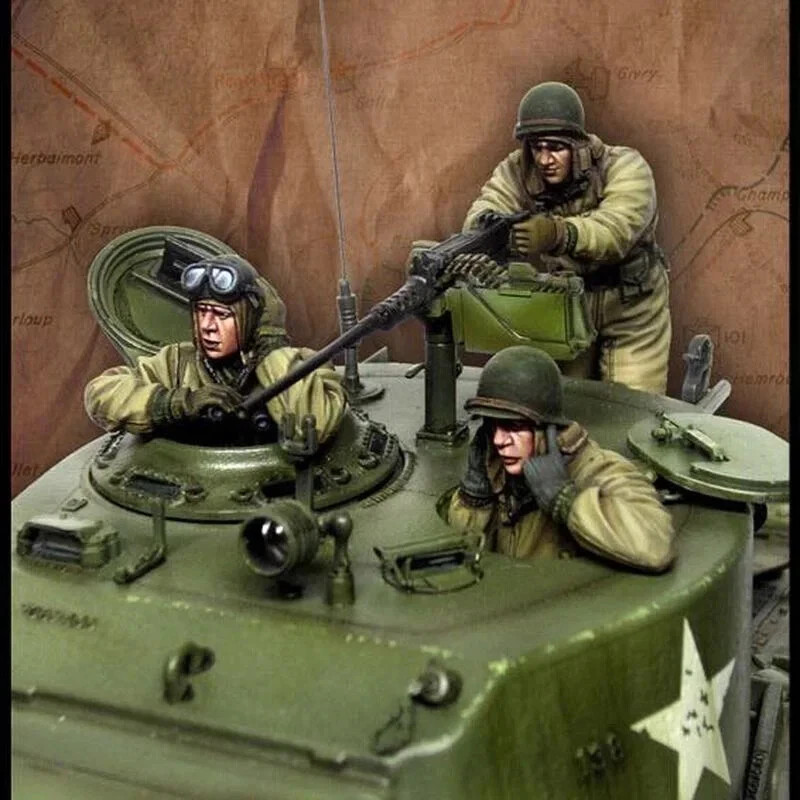 1/35 3pcs Resin Model Kit US Army M4 Sherman Tank Crew no tank WW2 Unpainted