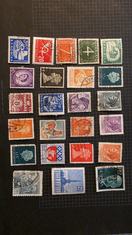 Vtg European Stamp Lot: Romania, Italy, UK, Netherlands - UV Fluorescent Vars.