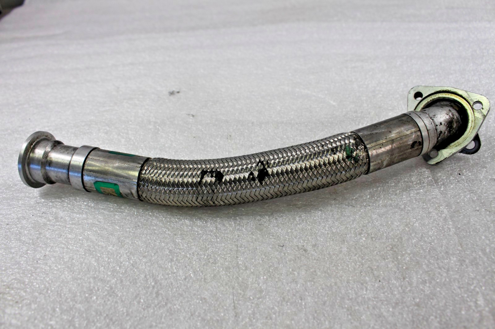 Ferrari F12 berlinetta Oil line P/N 291099