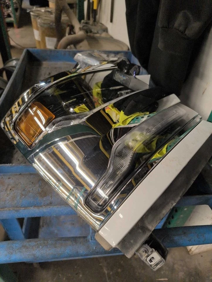 Passenger Headlight Body Color Bezel Fits 16-18 SILVERADO 1500 PICKUP 1019569 - Image 2 of 2