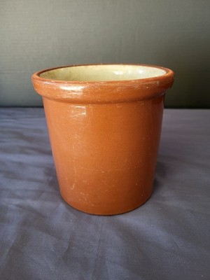 1.25 Quart Ceramic Crock  With A Brown Glaze And White Inside