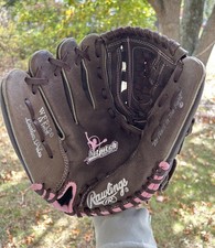 UNUSED Rawlings WFP120 Fastpitch Softball Glove Brown/Pink, 12inch