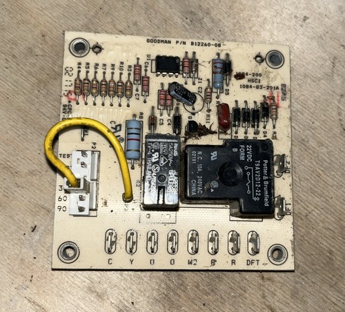 Goodman B12260-08 Control Board 1084-83-201A 1084-200 USED