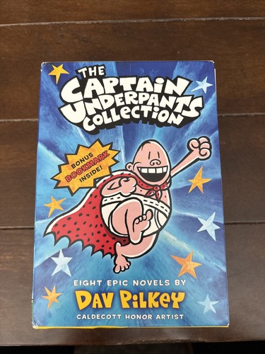 The Captain Underpants Collection Taschenbücher #1-8 von Dav Pilkey PB Box Set