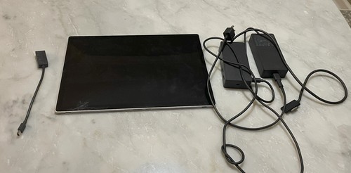 Microsoft Surface Book 2 15" (Core i7 16GB RAM 256GB) Cracked Screen-Works