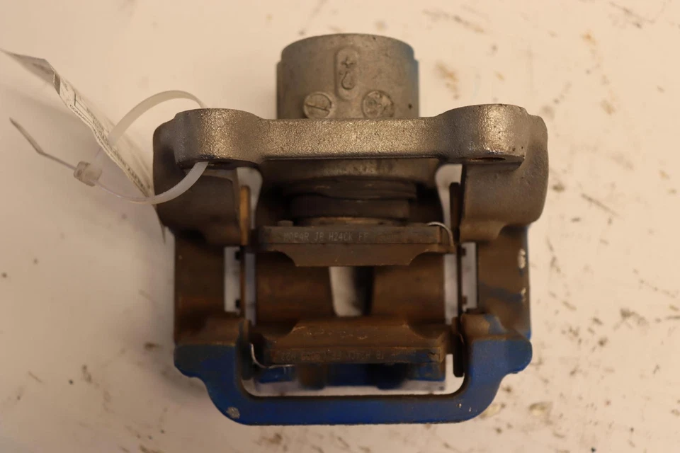 Pinza de freno trasera derecha Dodge Challenger 2009-2023 OEM Foto 4 de 4