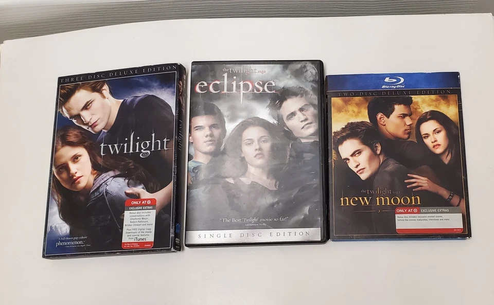 Twilight Saga DVD Collection Lot of 5 Disc Movie Set Bundle With Case. Good Cond - Image 2 of 4