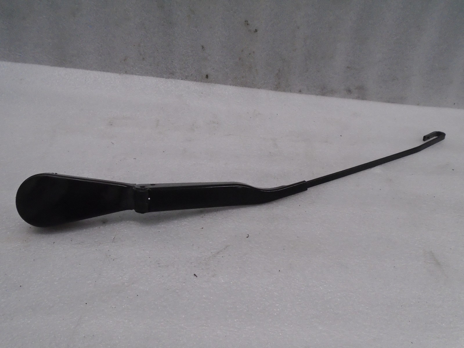 Vi612305 99-01 BMW 740il Front Left Side Windshield Wiper Arm W/o 