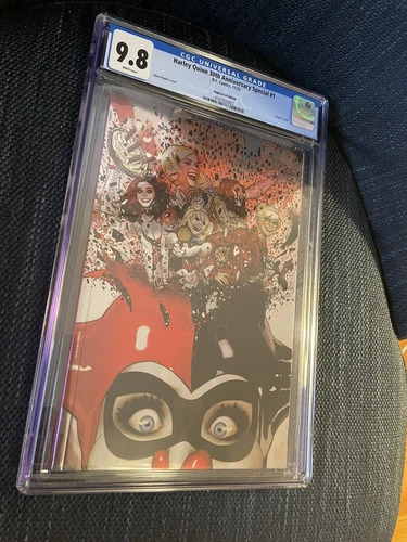 HARLEY QUINN 30th ANNIVERSARY #1 CGC 9.8 ADAM HUGHES 1:100 RI INC FOIL VARIANT